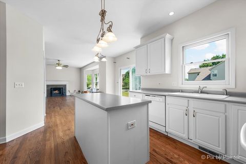 Tiny photo for 813 Cloverdale Lane, Bolingbrook, IL 60440 (MLS # 12321524)