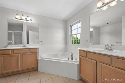 Tiny photo for 813 Cloverdale Lane, Bolingbrook, IL 60440 (MLS # 12321524)