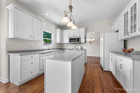 Tiny photo for 813 Cloverdale Lane, Bolingbrook, IL 60440 (MLS # 12321524)