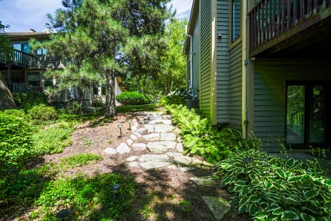 Tiny photo for 640 Walnut Oaks Drive, Roselle, IL 60172 (MLS # 12722184)