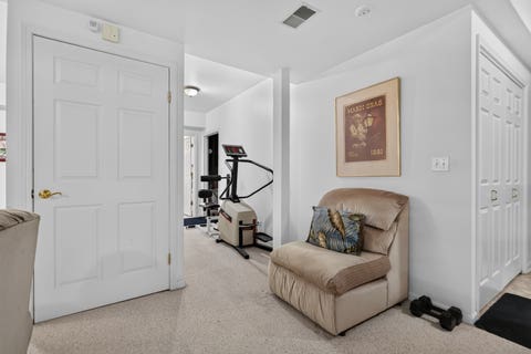 Tiny photo for 640 Walnut Oaks Drive, Roselle, IL 60172 (MLS # 12722184)