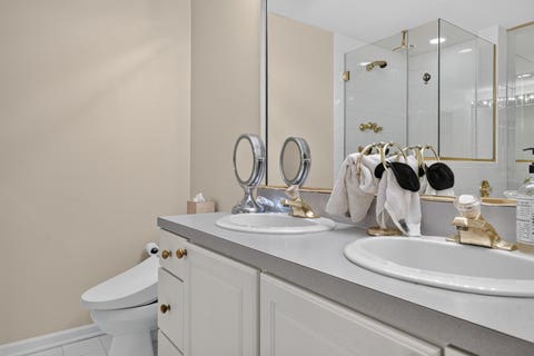Tiny photo for 640 Walnut Oaks Drive, Roselle, IL 60172 (MLS # 12722184)
