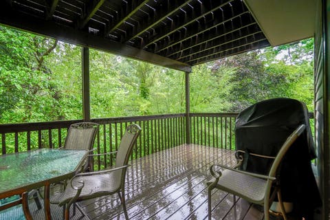 Tiny photo for 640 Walnut Oaks Drive, Roselle, IL 60172 (MLS # 12722184)