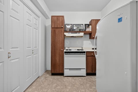 Tiny photo for 640 Walnut Oaks Drive, Roselle, IL 60172 (MLS # 12722184)