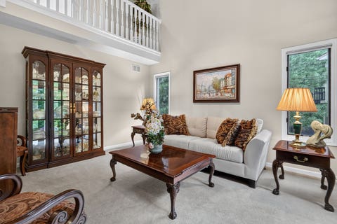 Tiny photo for 640 Walnut Oaks Drive, Roselle, IL 60172 (MLS # 12722184)