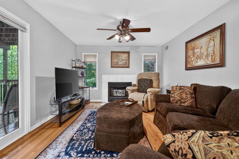 Tiny photo for 640 Walnut Oaks Drive, Roselle, IL 60172 (MLS # 12722184)