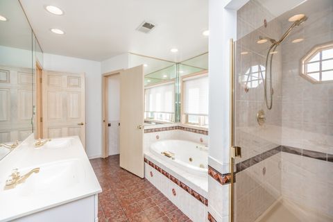 Tiny photo for 4621 N Anthon Avenue, Chicago, IL 60656 (MLS # 12524292)