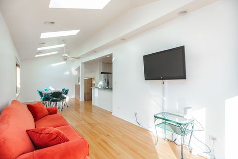 Tiny photo for 4621 N Anthon Avenue, Chicago, IL 60656 (MLS # 12524292)