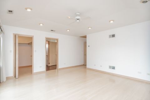 Tiny photo for 4621 N Anthon Avenue, Chicago, IL 60656 (MLS # 12524292)