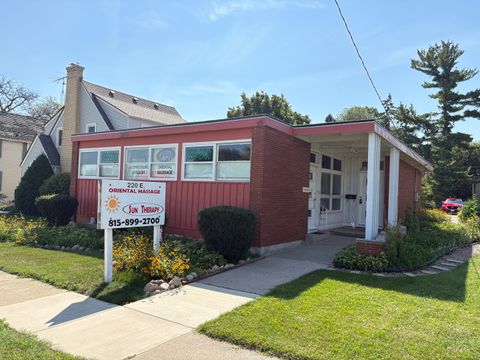 220 E State Street Sycamore IL 60178