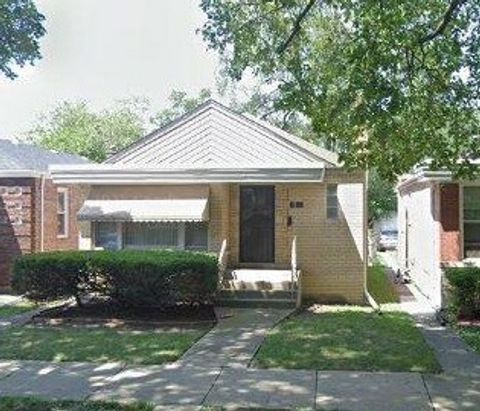 Photo of 10552 S Eberhart Avenue, Chicago, IL 60628 (MLS # 12596307)