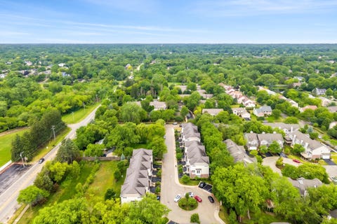 Tiny photo for 862 W Chase Lane, Palatine, IL 60067 (MLS # 12670518)