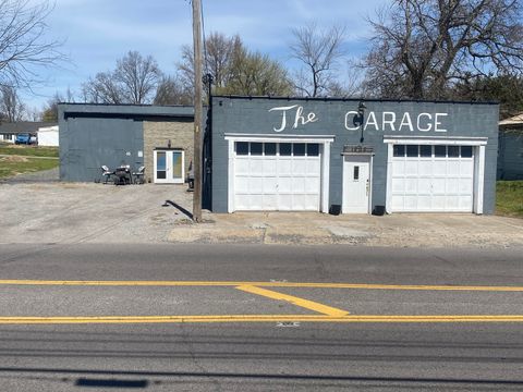 Tiny photo for 1205 E Main Street, Benton, IL 62812 (MLS # 12599457)