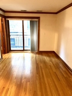 512 W Barry Avenue 206