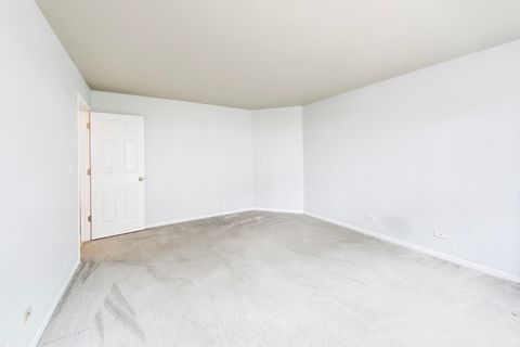 Tiny photo for 551 Cary Woods Circle, Cary, IL 60013 (MLS # 12629062)