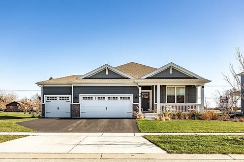 707 Kentshire Circle Elgin IL 60124