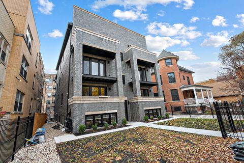 4706 N Malden Street 3SOUTH Chicago IL 60640