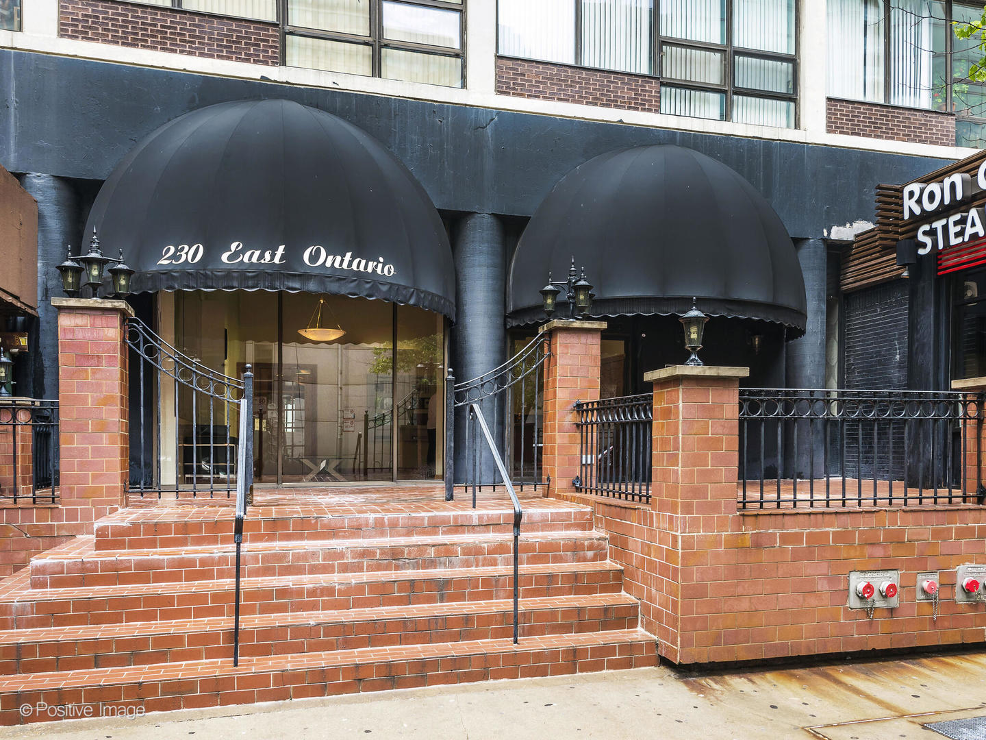 230 E Ontario Street 2602