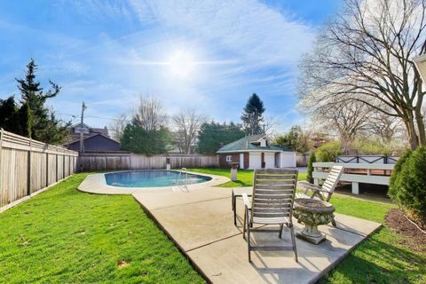 Tiny photo for 823 Jackson Avenue, River Forest, IL 60305 (MLS # 12609546)