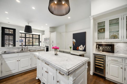 Tiny photo for 75 E ELM Street, Chicago, IL 60611 (MLS # 12553514)