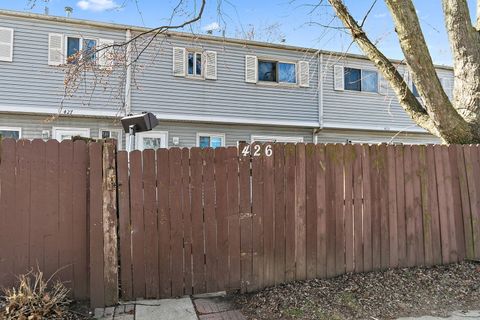 Tiny photo for 426 Greentree Lane, Bolingbrook, IL 60440 (MLS # 12605418)