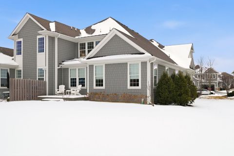 Tiny photo for 567 Hannah Lane, Hinsdale, IL 60521 (MLS # 12555747)