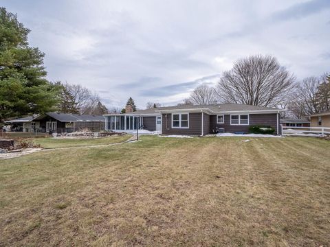 Tiny photo for 9836 W Paxton Drive, Beach Park, IL 60099 (MLS # 12543667)