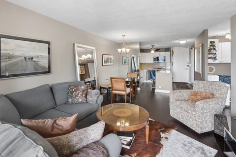 Tiny photo for 1960 N Lincoln Park West Avenue #1206, Chicago, IL 60614 (MLS # 12675644)