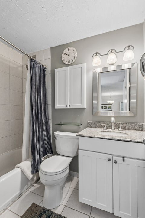 Tiny photo for 1960 N Lincoln Park West Avenue #1206, Chicago, IL 60614 (MLS # 12675644)
