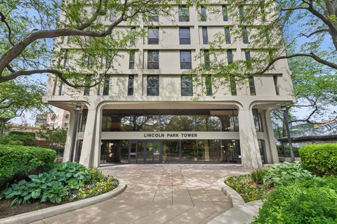 Photo of 1960 N Lincoln Park West Avenue #1206, Chicago, IL 60614 (MLS # 12675644)