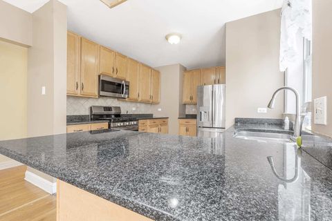 Tiny photo for 1747 W Pratt Boulevard #2N, Chicago, IL 60626 (MLS # 12690662)