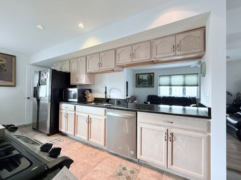 Tiny photo for 28 W Devon Avenue, Glendale Heights, IL 60139 (MLS # 12575678)