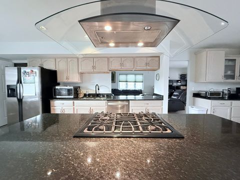 Tiny photo for 28 W Devon Avenue, Glendale Heights, IL 60139 (MLS # 12575678)