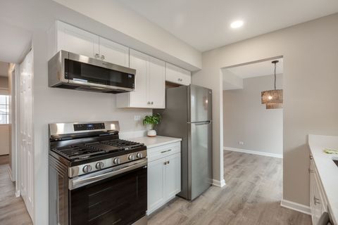 Tiny photo for 1283 Huntington Drive, Mundelein, IL 60060 (MLS # 12567976)