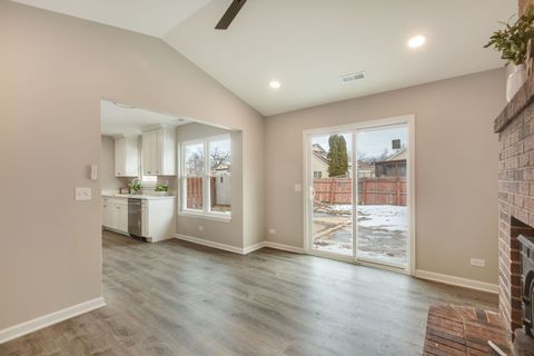 Tiny photo for 1283 Huntington Drive, Mundelein, IL 60060 (MLS # 12567976)