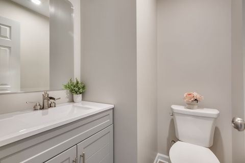 Tiny photo for 1283 Huntington Drive, Mundelein, IL 60060 (MLS # 12567976)