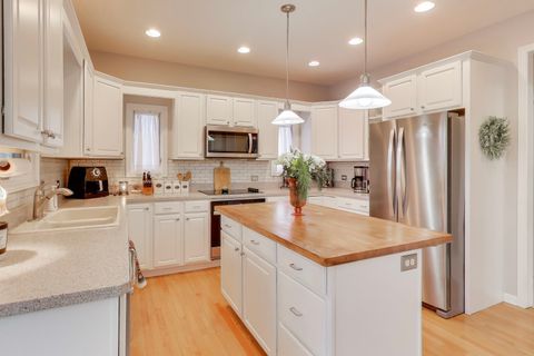 Tiny photo for 14267 Castlebar Trail, Woodstock, IL 60098 (MLS # 12537888)