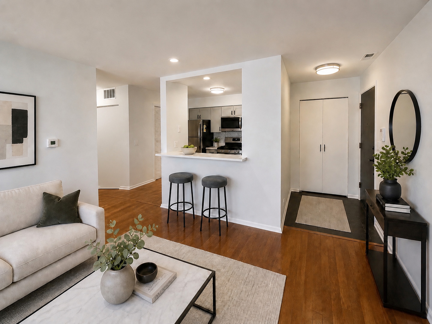 1455 W Fullerton Avenue 203