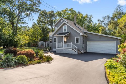 Photo of 21625 W Ravine Drive, Lake Zurich, IL 60047 (MLS # 12481696)