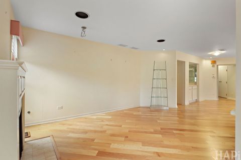 Tiny photo for 2060 N Charter Point Drive #0, Arlington Heights, IL 60004 (MLS # 12524791)