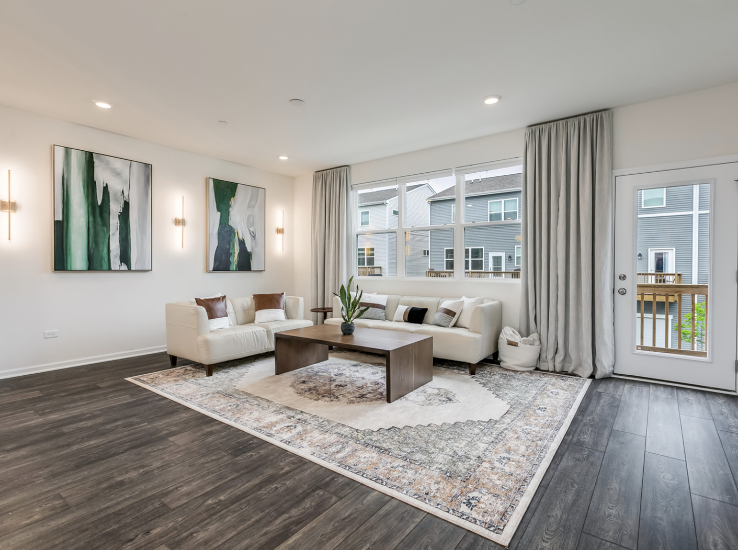 2718 Lily Lane