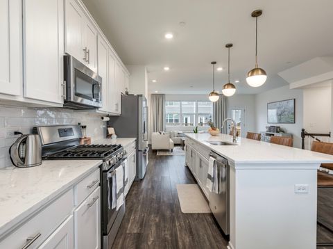 Tiny photo for 2718 Lily Lane, Rolling Meadows, IL 60008 (MLS # 12657781)