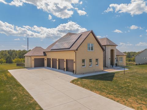 Tiny photo for 9491 Crossbow Drive, Bloomington, IL 61705 (MLS # 12460914)