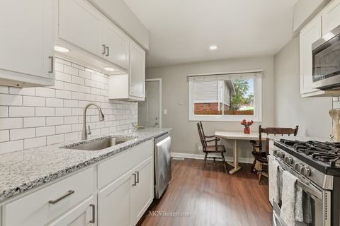 Tiny photo for 3098 Lynnwood Court, Streamwood, IL 60107 (MLS # 12491888)