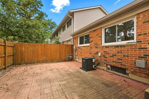 Tiny photo for 3098 Lynnwood Court, Streamwood, IL 60107 (MLS # 12491888)