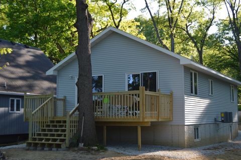 Photo of 32 Magnolia Drive, Putnam, IL 61560 (MLS # 12371097)