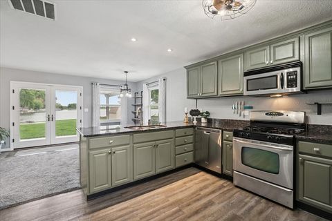 Tiny photo for 524 Park Avenue, Fox Lake, IL 60020 (MLS # 12656117)