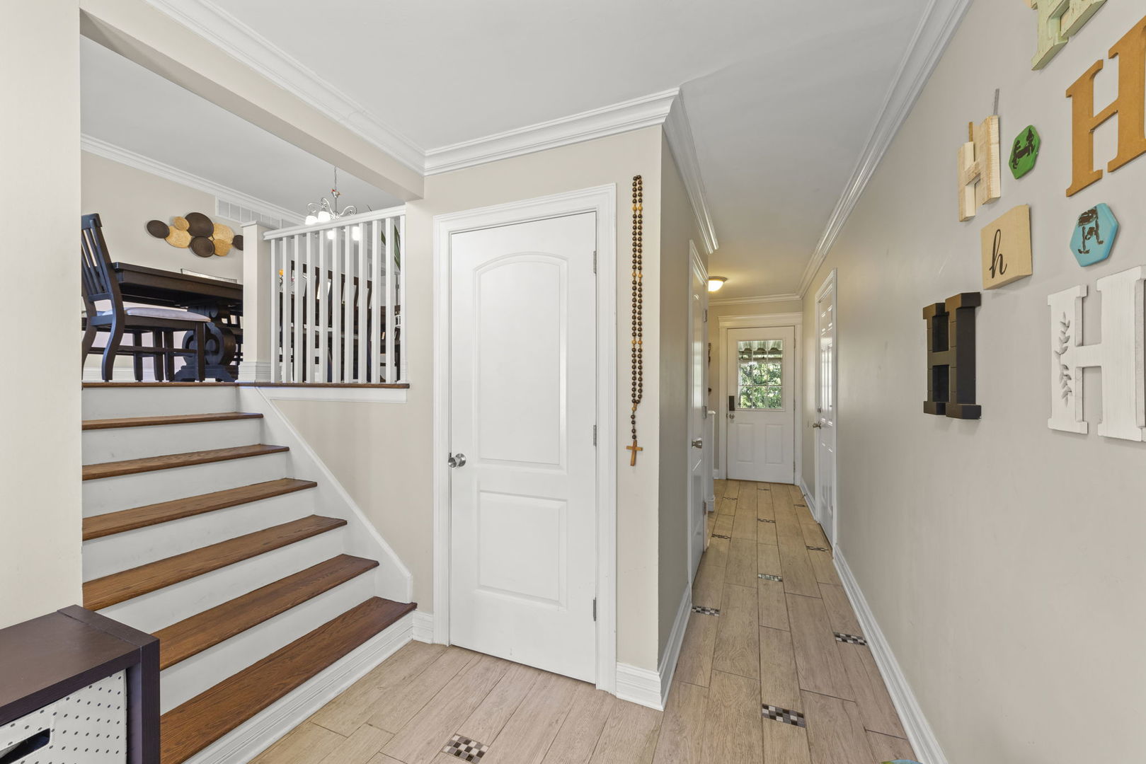 573 Maple Avenue