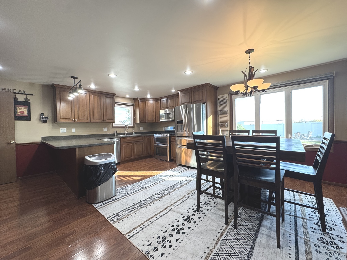 Bourbonnais, Illinois 60914, United States, 2 Bedrooms Bedrooms, ,3 BathroomsBathrooms,Residential,Active,236762