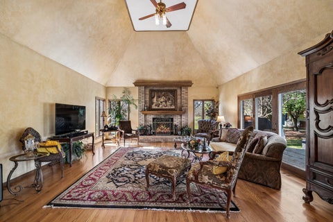 Tiny photo for 36W650 W Ridgewood Lane, St. Charles, IL 60175 (MLS # 12786286)